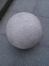 一个大圆球