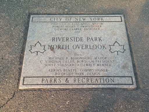 Riverside Park North Overlook
