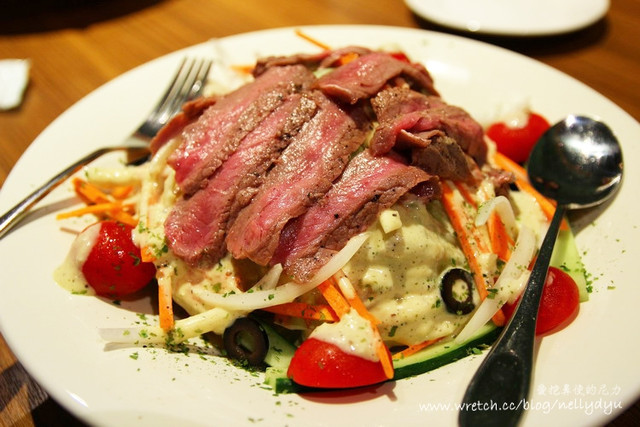 高雄鼓山-異國料理。MoJava摩爪哇異國料理，多樣菜色