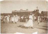 Dansen op het strand in Zandvoort