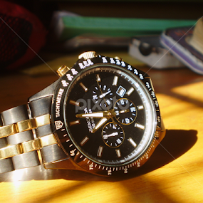 WaTCH by Anindya Saha - Novices Only Objects & Still Life