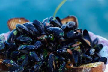 Creamy mussels with smoky bacon &amp; cider