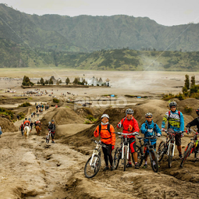 Mountain Biking at Bromo by Anom Wicaksana - People Group/Corporate