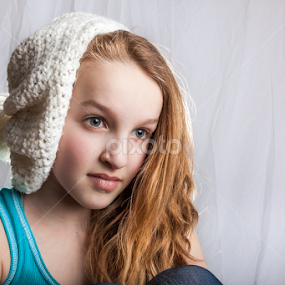 Dreaming by Éric Senterre - Babies & Children Child Portraits