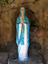 Bunda Maria statue