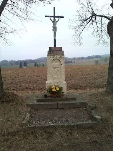 Křížek v Poli do Velkých Svatoňovic