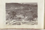 Gezicht op een heuvelachtig landschap in China