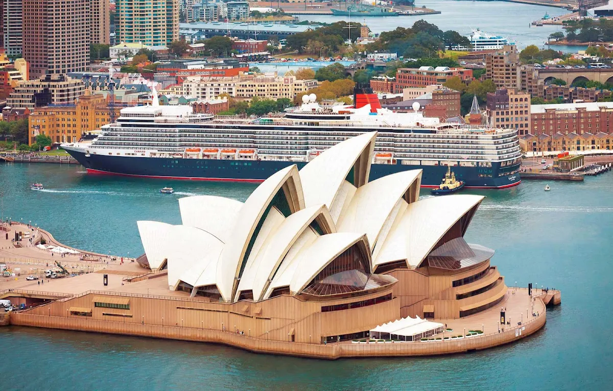 Cunard-Queen-Elizabeth-in-Sydney - Catch riveting views of the Sydney Opera House and coastal Australia while sailing aboard Queen Elizabeth.