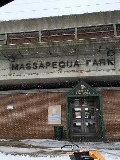 Massapequa Park LIRR Station